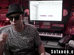 Young Girl Uses Pussy Riding And Cunilingus To Strike Chord With DJ For Fame