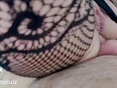 Hot military babe gives blowjob then frees her ass in full video on subscription.