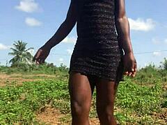 Crazy bitch enjoys twerking her big ass outdoor in the park.