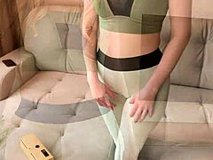 Paid Courier with Russian Amateur Blowjob and Sex! 😍