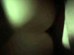 无套狂干他射满我逼黏糊糊