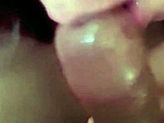 菲律宾女佣快速吞精，老婆回来前。