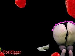 嘿，小鸡巴18+哥们儿多掏钱膜拜大屌😂💸