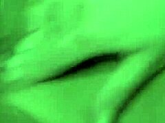 Bibi Jones接受深喉操