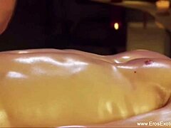 Gentle Genital Massage Feels So Right 😊