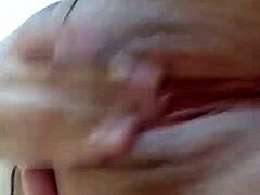 sexy bbw gordinha flashing her fat pussy for the camera 😏