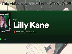 饥渴姐姐公交车上3D本子性爱