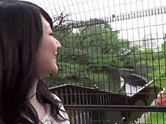 主妇被男人勾引，街头口活大戏！