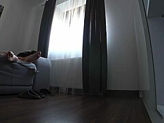 惊艳妻子在自制肛交视频中出轨！