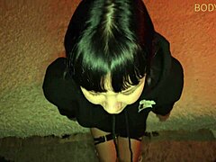 哥特可爱18+少女被巨屌猛插内射