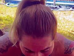 哥们邀我乡下别墅结果我吸他鸡巴