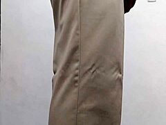 Maestro Caliente Se Saca La Leche