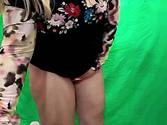 Hot Suegra Shows Off Huge Culo on Camera