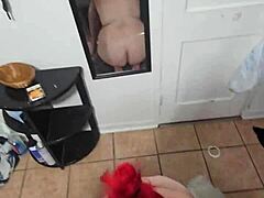 Amber跪舔伺候爸爸大屌！