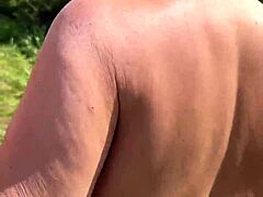 野外妓女免费狂干