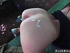 看阿拉伯少女制服下户外用假屌女主调教，我超兴奋