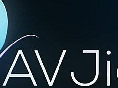 抓到室友虚拟性爱并诱惑她操，哎呀！