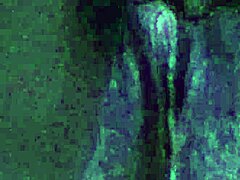 abrindo minha bucetinha virgem molhadinha pra ser lambida 😍