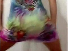 Watch this twerk girl dance sexy!