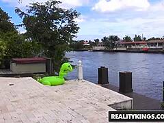 why did cassidy blanc stop talking? i pulled over for blowjob on street