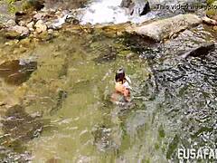 熟女户外野外口交 😍