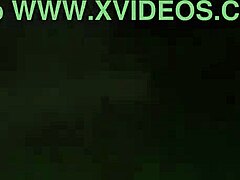 18岁嫩妹被猛面交狠操脸