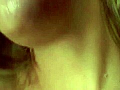 两个嫩妹被老家伙狗爬式轮奸狂钻