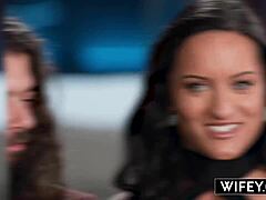 wifey alyx urie deepthroats bbc and rides for hubby 😍