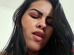 Morena Safada Makes Dick Throb Until Cum