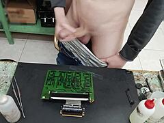 I Blast Massive Cumshot On Client's Machine