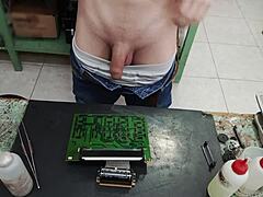 I Blast Massive Cumshot On Client's Machine