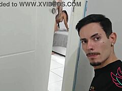 探访哥们抓到他操老婆现行