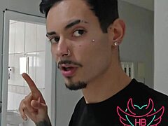 探访哥们抓到他操老婆现行