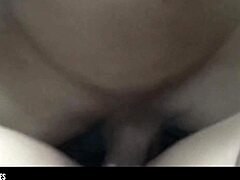 大屁股辣妹和巨屌哥们狂干