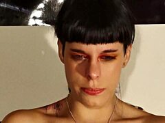 看18+哥特妹喷巨鼻涕恋物POV！