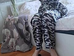 Elza kom indulging in nylon tights fetish with financial domination and panty sniffing