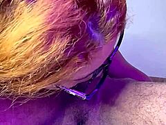 顽皮的小姨子，这个口交在面部射精前感觉怎么样？