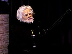 Belinha Baracho 在透明红色采访中分享最喜欢的食物和幻想