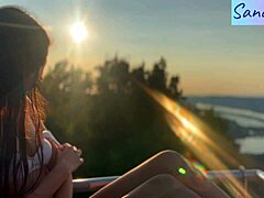 匈牙利拉丁黑发妹公共天堂玩奶头