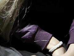 路边陌生人帮我猛吸鸡巴