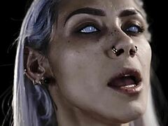 Veronica Leal Fucks Amirah Adara