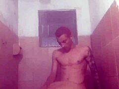 This BBW wife spreads her ass for a sexy bath fucking. 😍