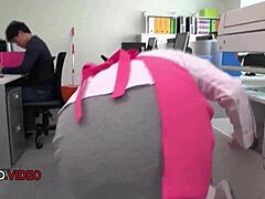 Chihiro Akino在办公室猛烈口交！