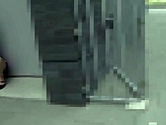 Hitomi Misaki用强烈振动行走