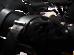 dominafire makes salome salvi squirt with strapon