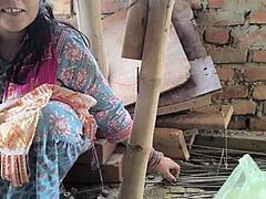 Women engage in labor fuck with contractor to earn extra