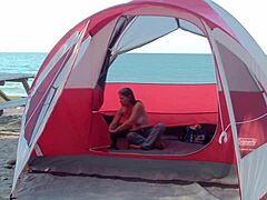 housewife milf wanna the guys on the beach 😎