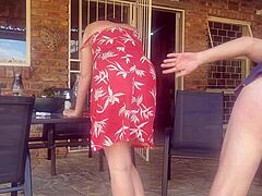 朋友老婆出轨口交和舔阴，在自拍视频里