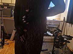 i'm kit willer getting anal gaping in kitchen for big cock cum