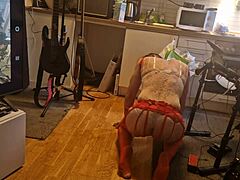 i'm kit willer getting anal gaping in kitchen for big cock cum